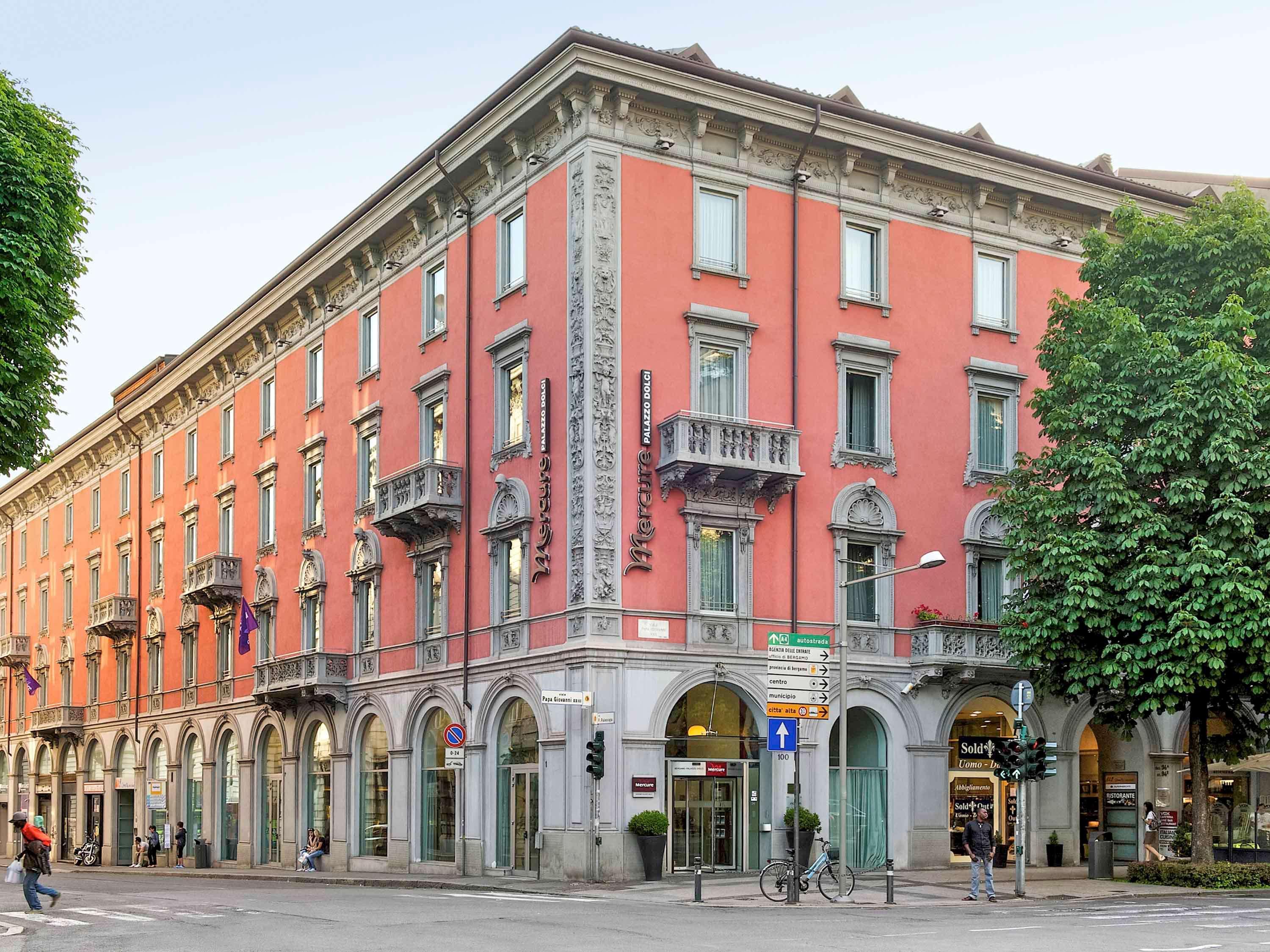 Hotel Mercure Centro Palazzo Dolci 4*